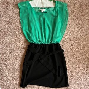 Candie's Green and Black Midi Dress